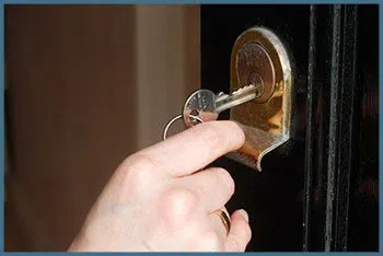 Safe Key Shop West Palm Beach, FL 561-223-4936 - 7-door-unlock
